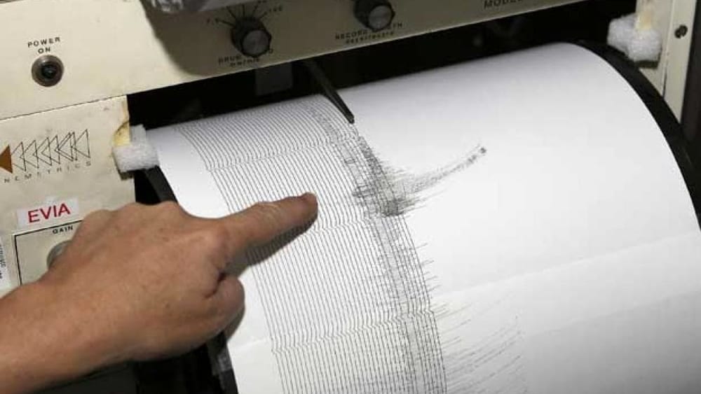 romatoday's tweet photo. Terremoto: a Roma scossa avvertita in diverse zone. Epicentro a Ciciliano https://t.co/VvpmOmLXAf https://t.co/Ol6BNn3M4n