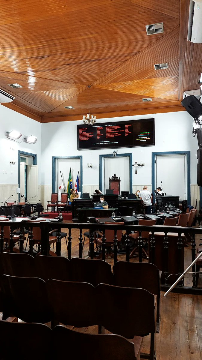 CaduDeveras's tweet photo. Decidi botar um pouco mais de política na minha vida. Câmara Municipal de Juiz de Fora. #CMJF #JF #JuizdeFora https://t.co/AdtEPJPbzV
