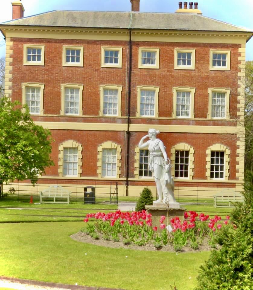 Sarahsphotos87's tweet photo. Tulips @lytham_hall
#bbcountryfilemagpotd #lytham #lancashire #countryfile #countryfilemagazine #lancashirelife #lythamhall #lancashirelifemagazine https://t.co/43PemLZ8jX