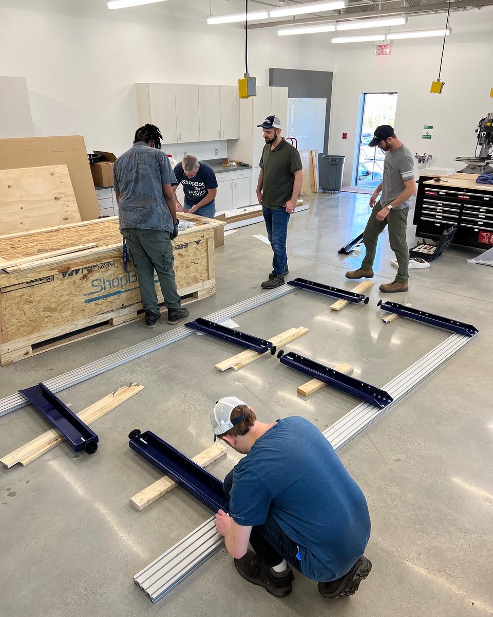 ShopBotTools's tweet photo. Day 1 of installation of a PRSalpha ATC @durham_tech was a success! Unboxed, set up table, gantry, control box and spindle, and tested movement. Stay tuned for more! 👍
#shopbot #shopbottools #shopbotcnc #cnc #madeinusa #woodworker #makers #durham #durm #durhamnc #durhamtech https://t.co/AcyRA6Bztr