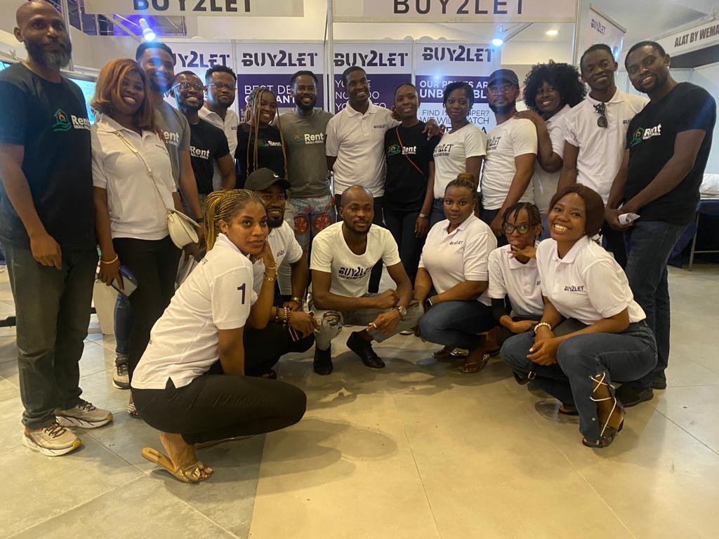 tundebalogun_'s tweet photo. We had a great outing over the weekend at #vantageforum. As the event sponsor, we showcased  Buy2Let, our retail property investment product. https://t.co/kAdnyPZtFm offers the best deals &amp; our aim is to lower the barrier for new generation of investors that want to be landlords. https://t.co/SXz0cQ5tcw