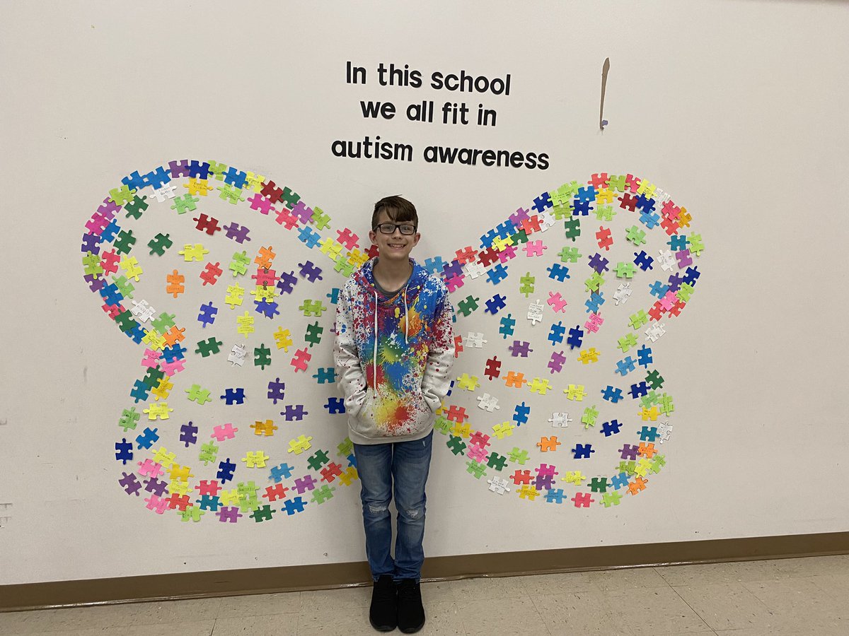 mrs_eftink's tweet photo. Nashville came to Pinecrest Elementary today! #AutismAcceptanceMonth   #autism https://t.co/l560TwDxmY