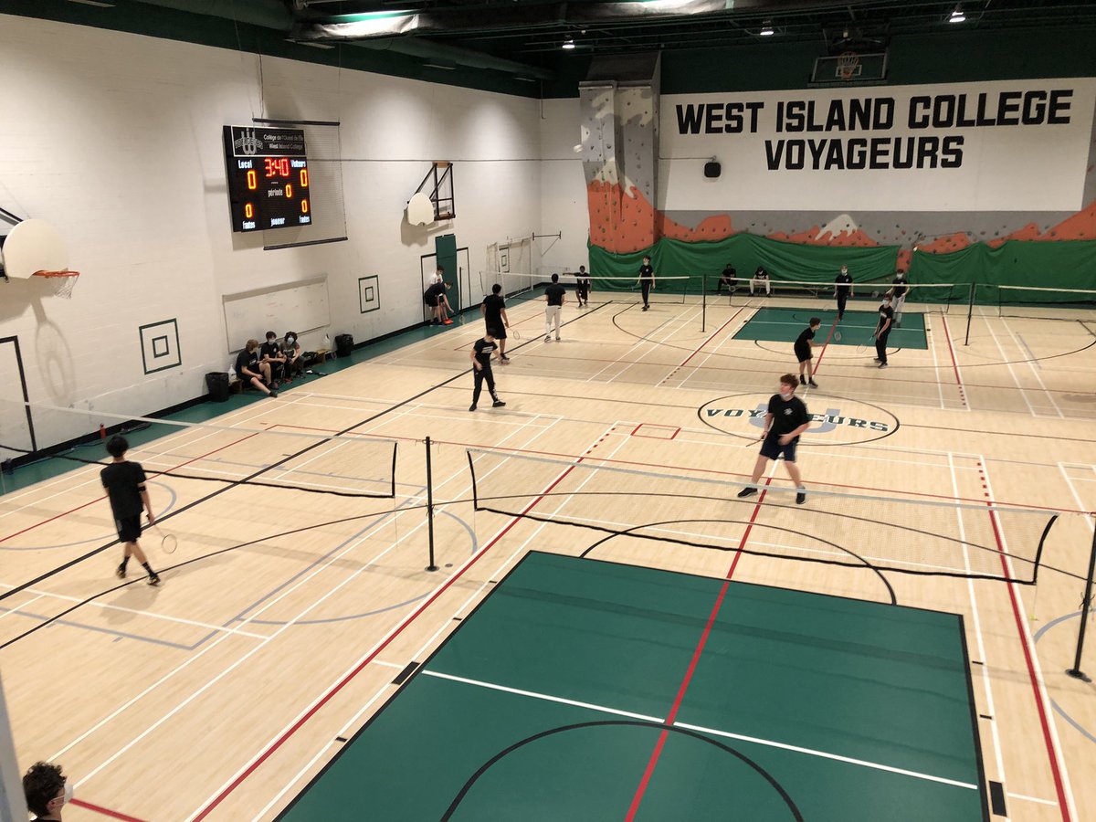 L'équipe masculine de @WICVoyageurs badminton remporte tous ses matchs et termine une saison parfaite dans toutes les catégories! Bravo à tous les joueurs! Prochaine étape - Championnat d'équipe, le 2 mai!🏸🥇@WICMtl