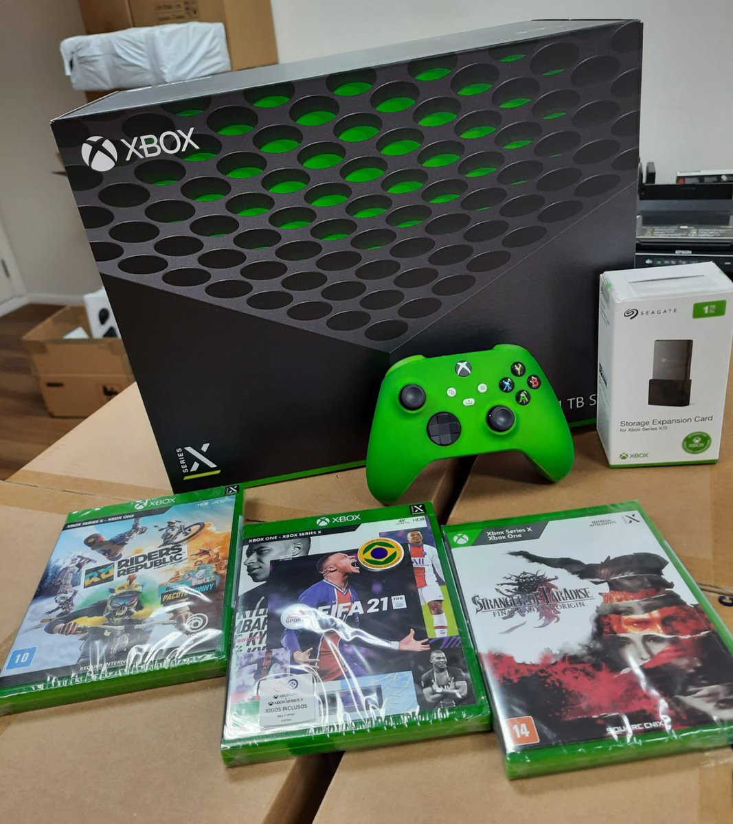 MAUROSPBRGAMES's tweet photo. TEM SERIES X NA MAUROSPBRGAMES

Xbox Series X com 03 jogos e condição especial pelo zap da ludjinha 11 4554 8928 🔥

Pra todos que curtirem + RT nessa postagem, sortearemos o controle da foto no dia 30/04. Link do sorteio no primeiro comentário:)

SSD Seagate 1.800 no PIX curioso https://t.co/9DKVONm8H3