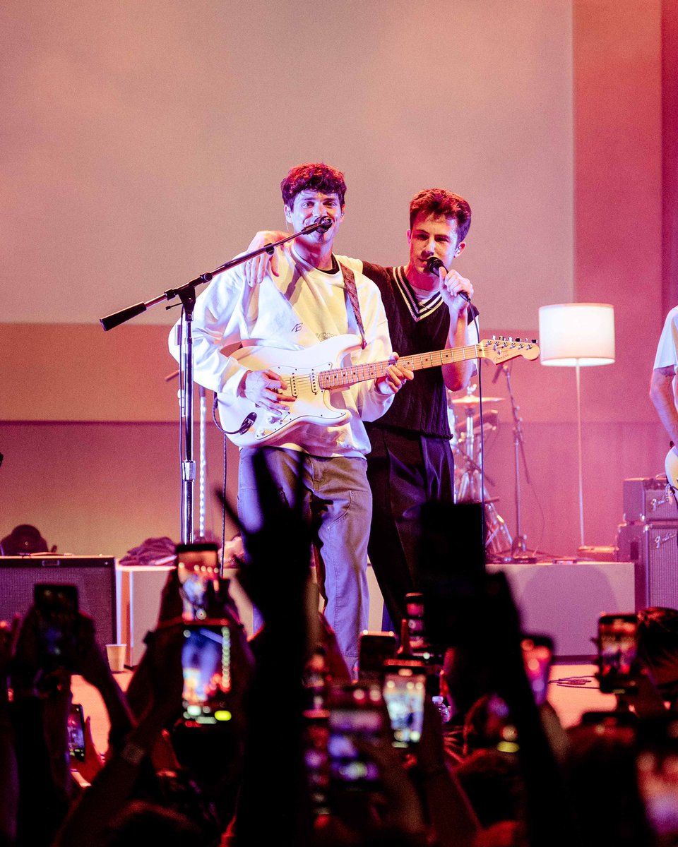 onestowatch's tweet image. some @wallowsmusic pics as a little ✨monday treat ✨

📸 : @picsbydana