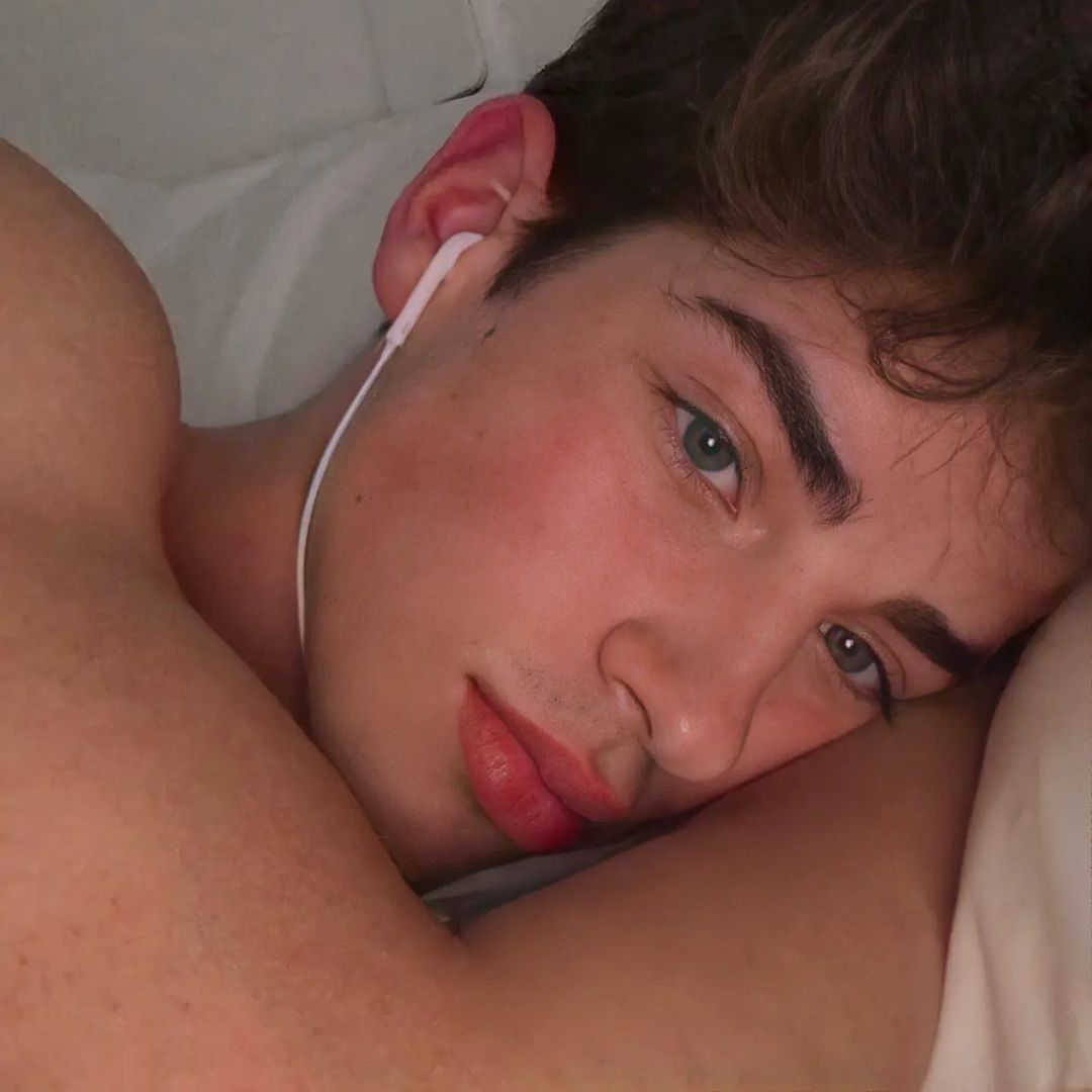 Baby, i was born tired 😮‍💨