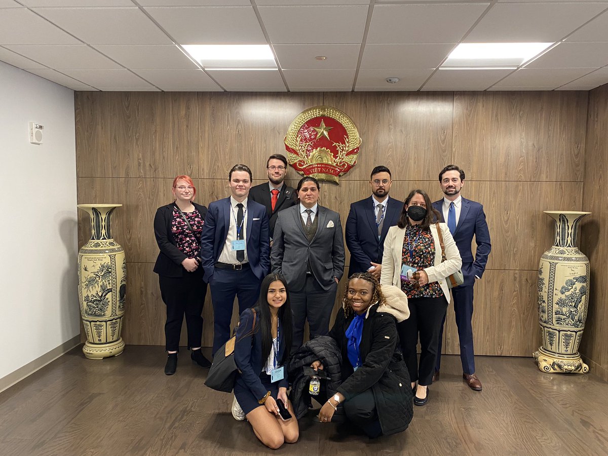 AugustaModelUN's tweet image. What an honor to meet Mr. Nguyen Hung Son at the Permanent Mission of The Socialist Republic of Viet Nam to the United Nations!! Thank you for all the information! @AUG_SocSci @VietNam_UN @AUG_Pamplin