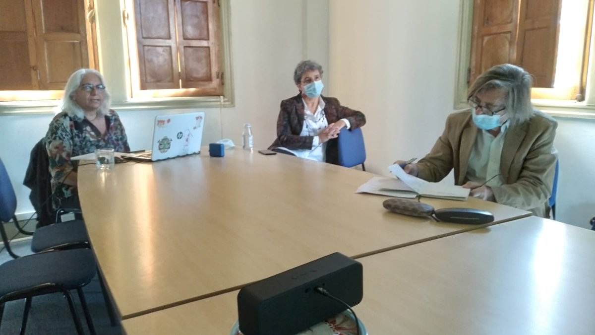 DetlaUAHC's tweet photo. Saludamos a Yanina Gutiérrez quien se encuentra rindiendo su examen de grado #Detla
La investigación se titula "La autonomía en mujeres mayores de la región del Maule: la vejez como punto de partida"
Le deseamos lo mejor! https://t.co/6tVDrMi6KO