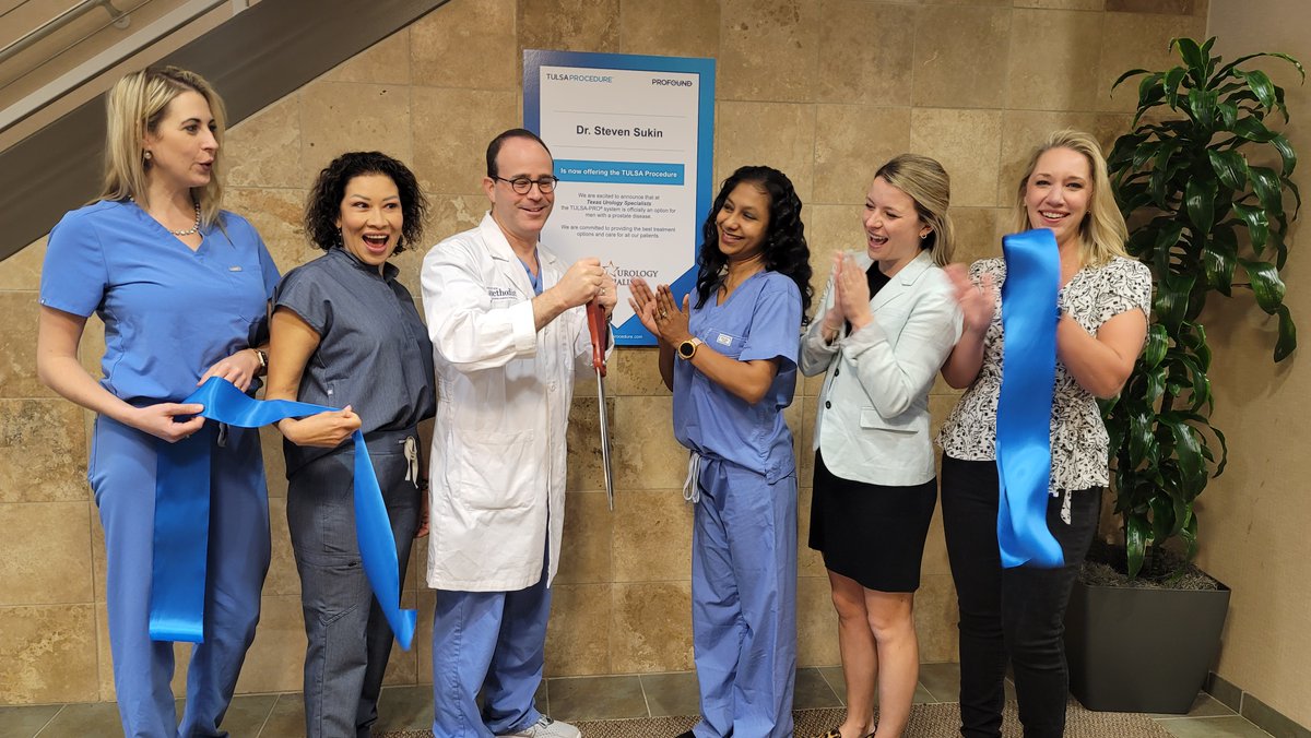 ProfoundMedical's tweet photo. #Profound would like to congratulate Dr. Steven Sukin from Texas Urology Specialists and his team for completing their first #TULAPRO case! We are very excited to be working with such an incredible team!
#urology #radiology #liveaprofoundlife #tulsaprocedure https://t.co/xT6LPm6X0V