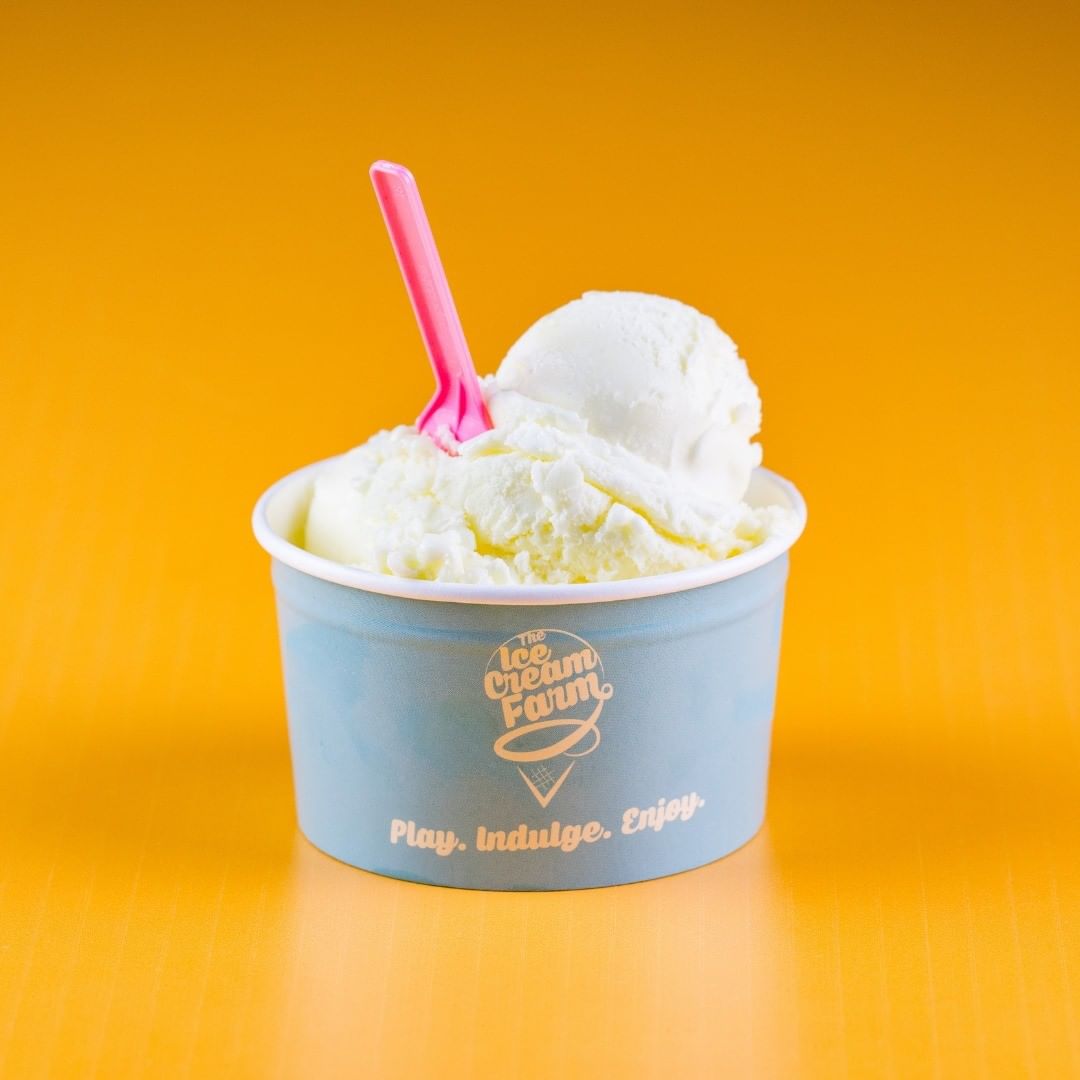 stickypawsff's tweet photo. Got a sweet tooth?🍦😋

Did you know that we have a tasty selection of @CFarmIceCream here at Sticky Paws? What better way to end a yummy meal than with a scoop of award-winning, locally made ice cream.

What's your favourite flavour? Let us know in the comments!

#stickypaws https://t.co/9QYp6shDpU