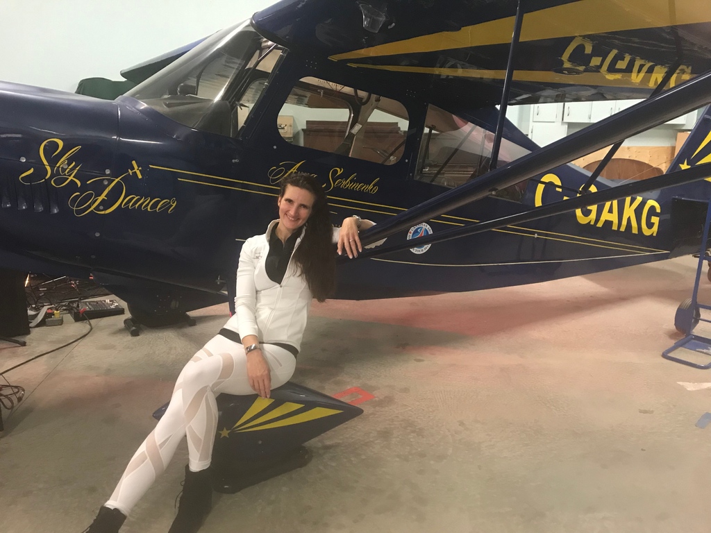 AnnaSkyDancer's tweet photo. One day, or day One... You decide.
I made my choice and this smile says everything.
.
.
.
#pilotlife#Piloteyes#pilotview#instapilot#lifeasapilot#whyifly#avgeek#pilotstyle#elevateaviation#femalepilot#ladypilot#goproaviation#aviation#annaskydancer#ifly#aerobatics https://t.co/suhBVf8Qjj