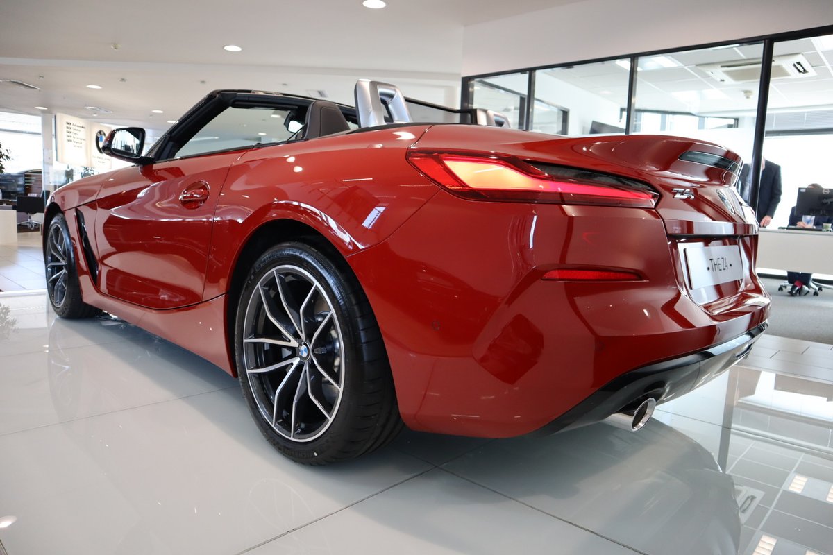 Inside and out, the design of the BMW Z4 Roadster conveys a feeling of relaxed sportiness and individual aesthetics. 

With powerful driving dynamics and a progressive design, it has only one aim: the freedom between the road and the open sky.

#BMW #Z4 #UltimateDrivingMachine