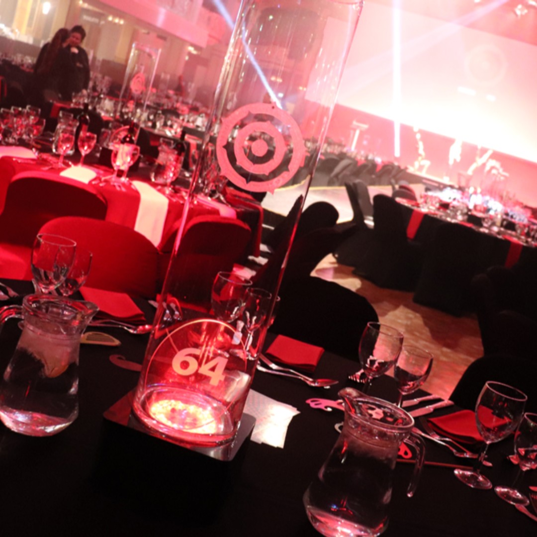 TableArtUK's tweet photo. 🌹 Branded table centrepieces!

Custom designs are something we thrive on.

When the team at @LBVmagazine came to us with this brief for #RRA21, we produced spectacular results.

🔗 https://t.co/FvXYWSzrWh

📧 info@table-art.co.uk

#TableCentres | #EventStyling | #EventProfs https://t.co/Z1NCYWl0GM