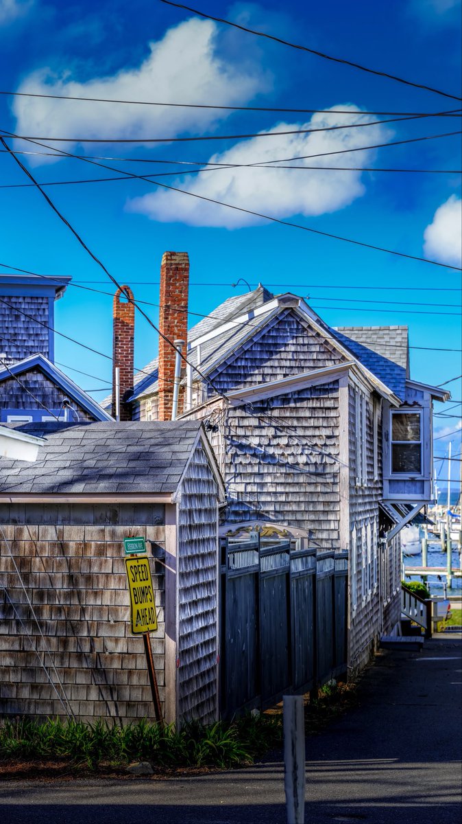 btc_21's tweet photo. The Gingerbread Cottage Village on Martha's Vineyard
#exposure #composition #focus #aperture #lens #photography #photo #pic #fujifilm #marthasvineyard #GingerBreadCottage https://t.co/AYyKItJzsl