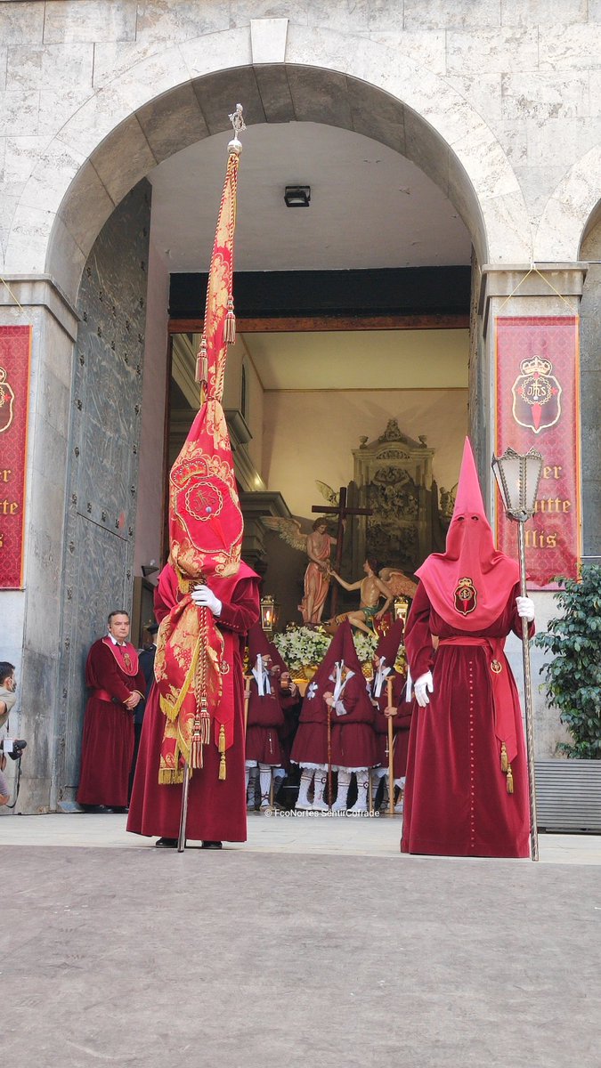 🔴 #EnDirecto #Murcia 

La #procesión del #CristodelPerdón ya está en la calle 

#SentirCofrade #SSantaMurcia