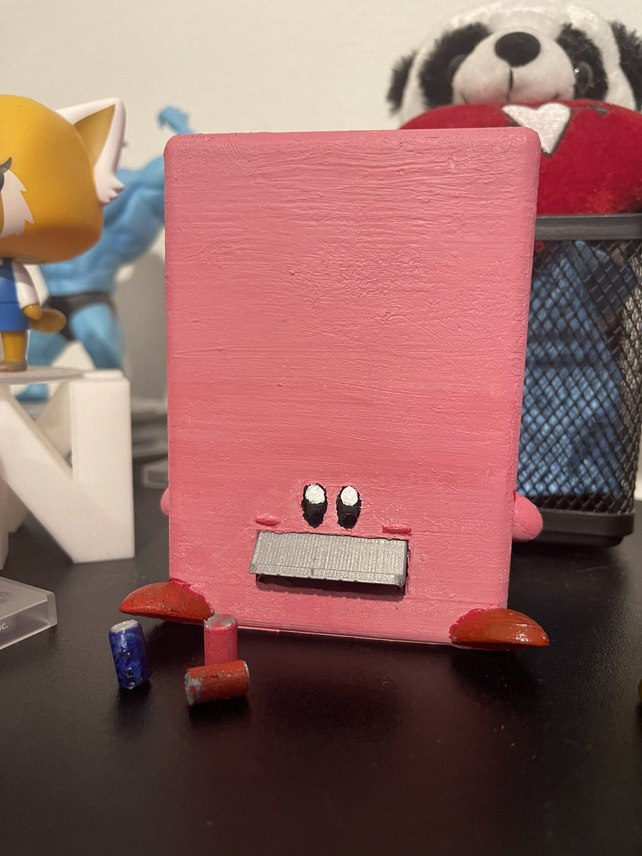 PKUltraYT's tweet photo. 3D printed and then painted the funny Kirb https://t.co/OH26tWissk