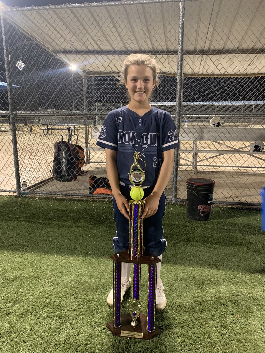 2030Leah's tweet photo. I was a little excited!! @topgunfastpitch https://t.co/ckjJbtAslN
