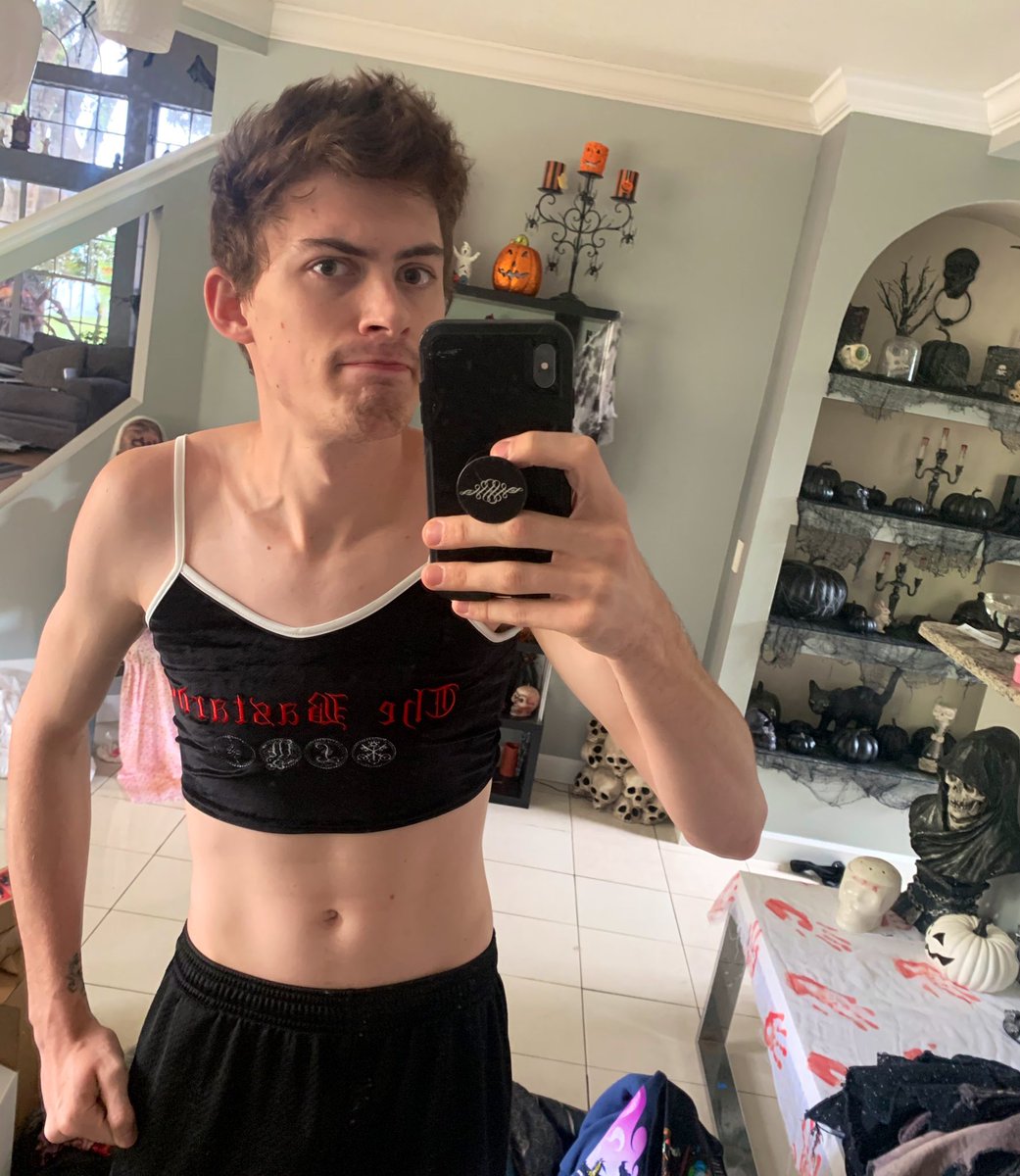 lcvejcksn's tweet photo. mirror selfie #lovethevoid https://t.co/ARzl2uD5Pb