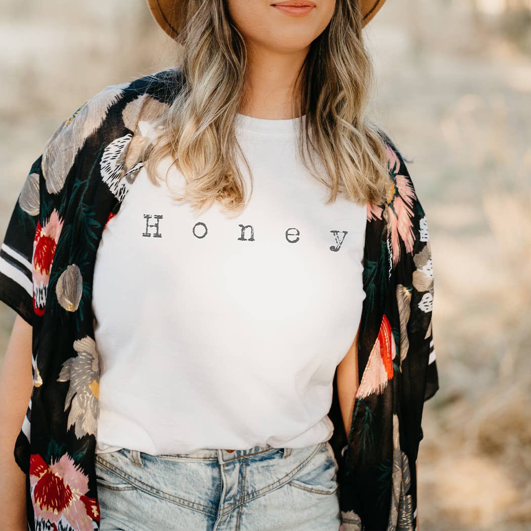NovaLaneCo's tweet photo. Our Honey tee is great for looking cute, but casual this spring &amp; summer💫

Link in our bio✨ https://t.co/zfGlf2SymU