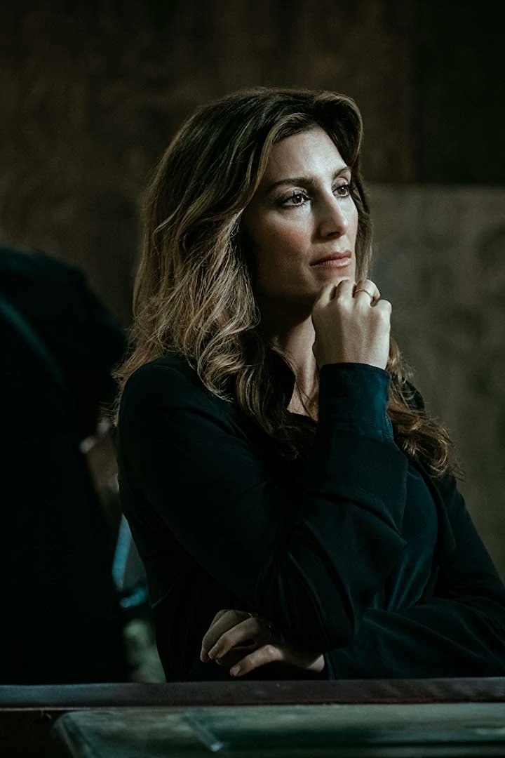 Happy birthday to Jennifer Esposito, who appeared as CIA Deputy Director Susan Raynor in 