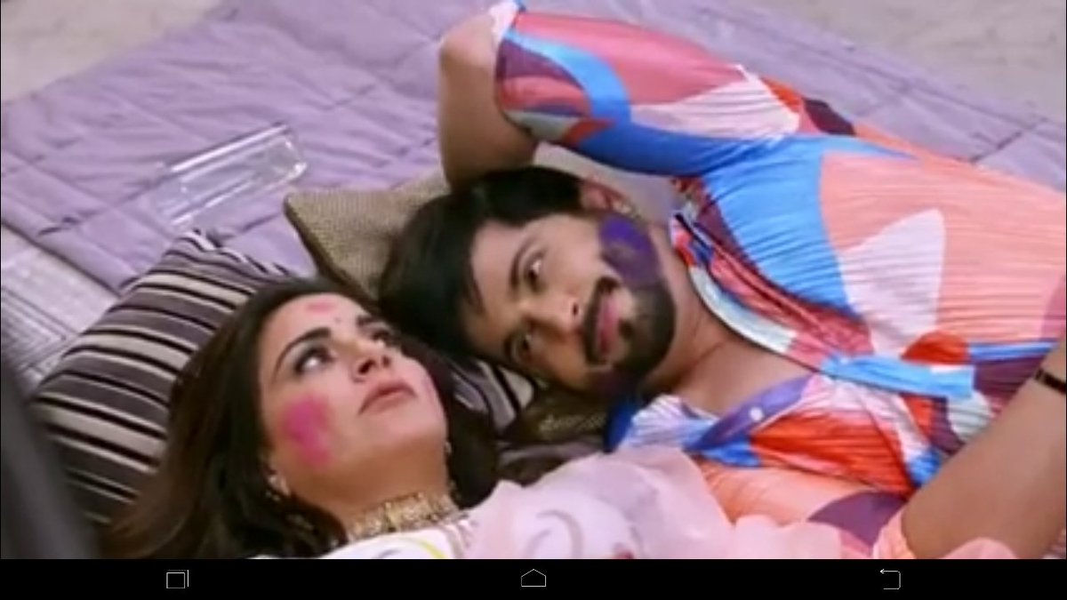 ShaikhZ41831225's tweet photo. Pkl. Tum natasha ko color q lagye
Tkl .use Spanish language
#Ponerte celosa# to make you jealous hayee tkl so cute 💓❤ https://t.co/UPb4RxYXJg