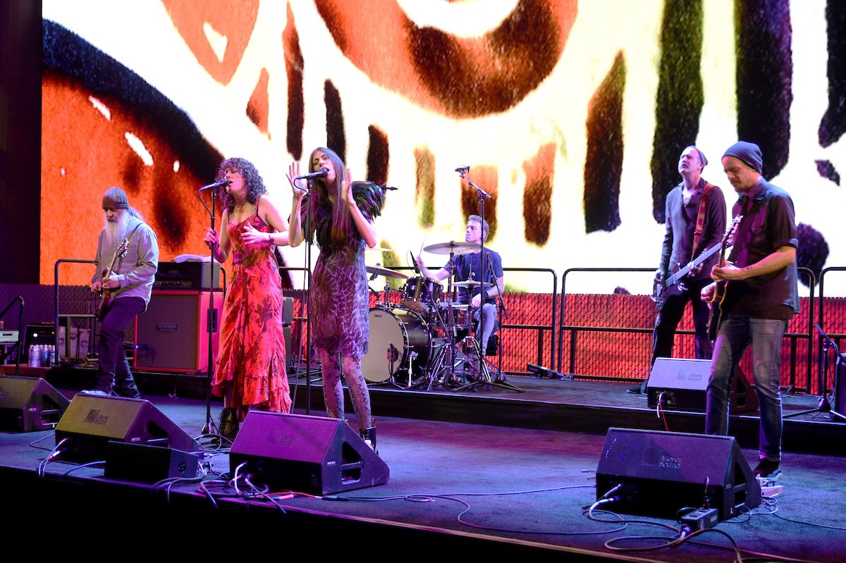 Jillian Raye tweet media