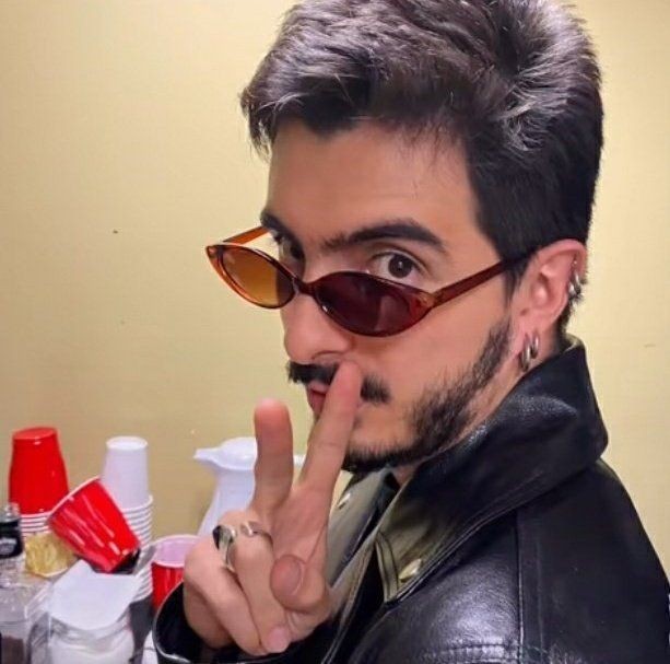 feerxmoratt's tweet photo. Holaaa soy Fer,soy de México 🇲🇽 Sigo a los chicos desde el 2015 pero me uní más al fandom hace 2 años💐Mis canciones favoritas son  Ladrona y Yo más te adoró!Los amo a los 4 por igual pero marto "mi minion favorito"
#IntegracionFandomMorat https://t.co/oBCBFZf8Oy