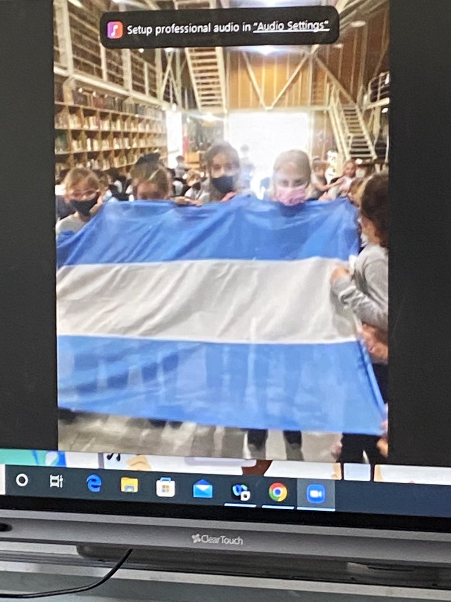 MerRodriguezSaa's tweet photo. So exciting !! We learnt a lot more about Argentinian culture !! Thanks Academia Arguello ! 🥰@ParticipateLrng https://t.co/A41HumOz5Y