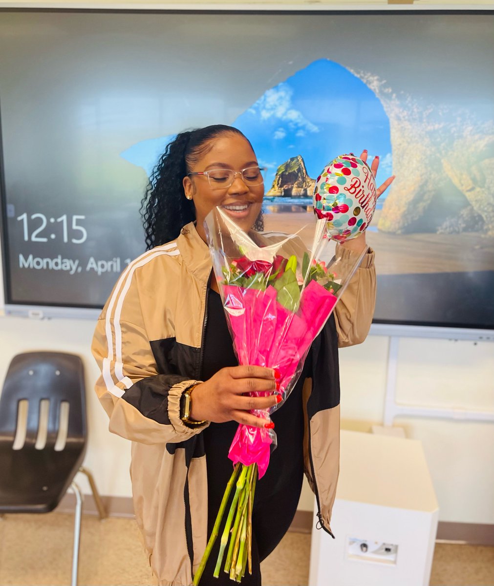 curlesebenson's tweet photo. My students are amazing! I love the Birthday flowers and gifts! 🎂🎊🥰🎉 https://t.co/yeAHFMMLFy