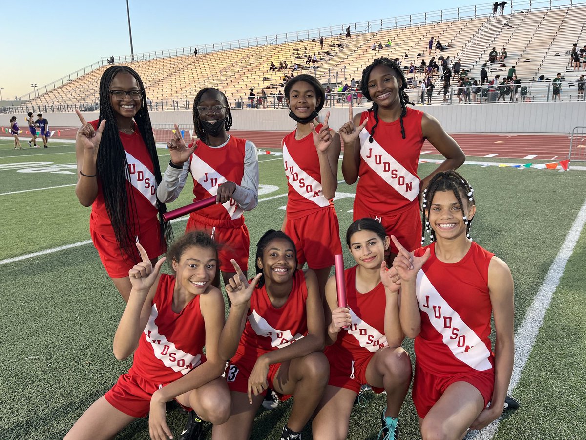 judson_jaguar's tweet photo. 🔥Our 4x400M Girls Relays took 1st place at the Prelims on Thursday. Watch them in action for the STAC meet at Steele on 4/20/22. #JaguarAthletics #TheyGotSpeed @JISD_ATHLETICS @JudsonISD https://t.co/Invxq6y4Bn