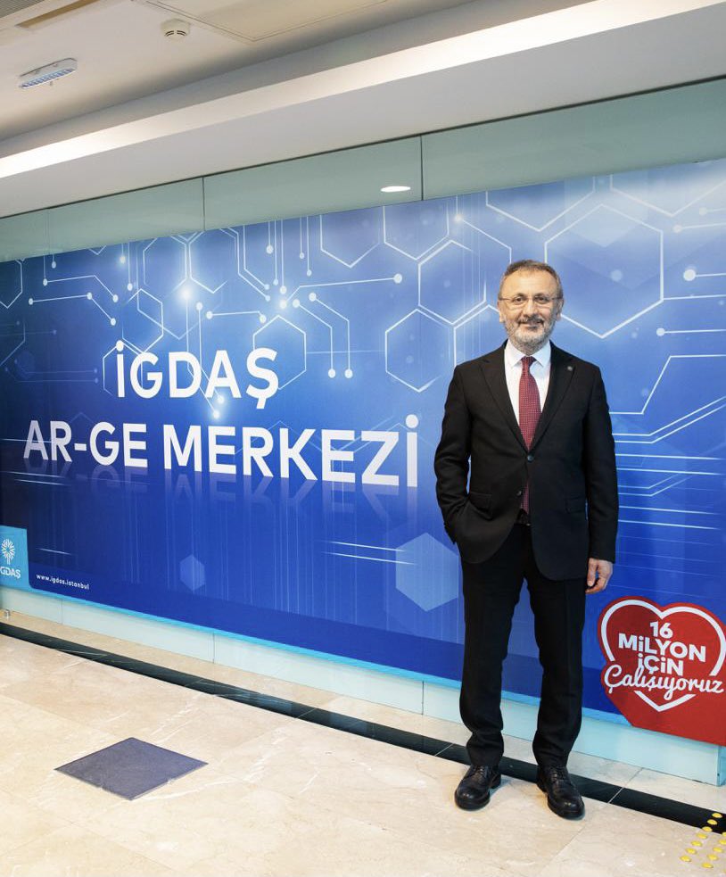 Dr_MBulentOzmen's tweet photo. Bir doğal gaz dağıtım şirketi bünyesinde Türkiye’nin ilk ve tek Ar-Ge Merkezi’ni kurarak, ülkemize değer katacak vizyon projeler üretmeye başladık. Akıllı şehircilik, enerji verimliliği, karbonsuzlaştırma, şebeke güvenliği, yerlileştirme ve iklim değişikliği üzerine çalışıyoruz. https://t.co/vv9CDeTaXV