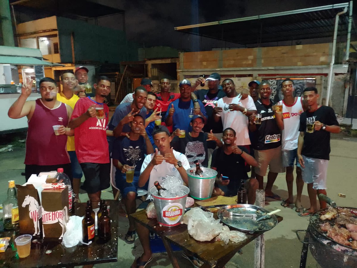 AmaroEdson50's tweet photo. ATÉ ANO QUE VEM, DEIXARAM FORTE RAPAZIADA 😁💪💙 https://t.co/DmdMCVyXkz