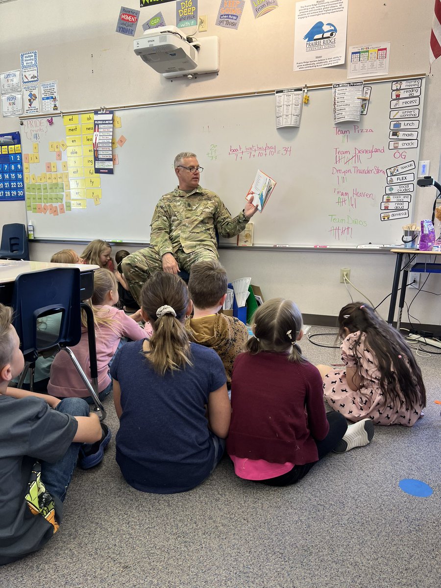 JenOlsenSVVSD's tweet photo. Sergeant Major Garand came to read to Olsen’s 2nd graders today @PrairieRidgeES! Jon is a firefighter for @FFFPD also! He came to read The Lorax and Green Eggs and Ham as our Mystery Reader! #fredericklearns #community #drseuss #reading #StVrainStorm https://t.co/VwCaMmOvde