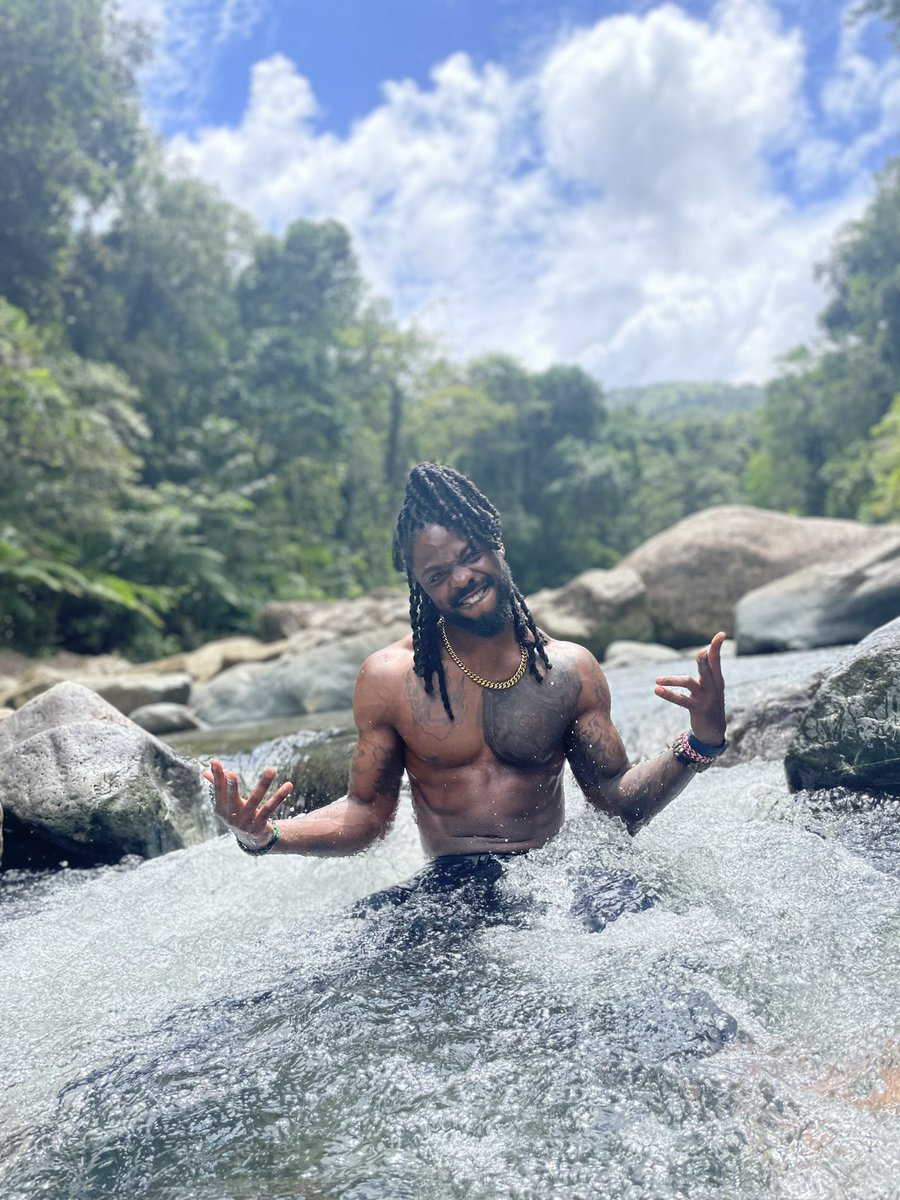 cliffstokes7's tweet photo. F R E E &amp; at P E A C E https://t.co/BYyUWPrgXh