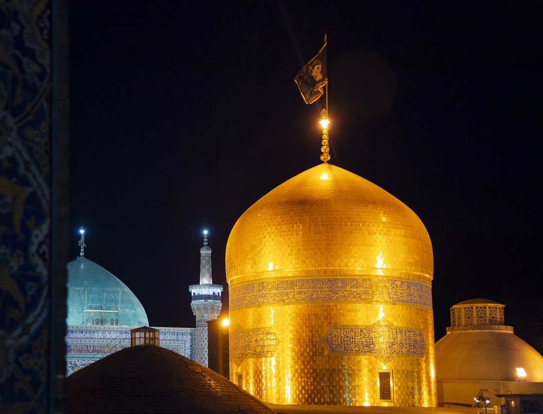 ImamRezaEN's tweet photo. All believers today mourn,
With al-Mustafa especially forlorn;
She was his companion, friend, and wife 
Whose loyalty strutted through ease and strife. 

We convey our most heartfelt condolences on the demise anniversary of Islam's first woman, Lady Khadijah (sa). https://t.co/wXZ59Iyc7N