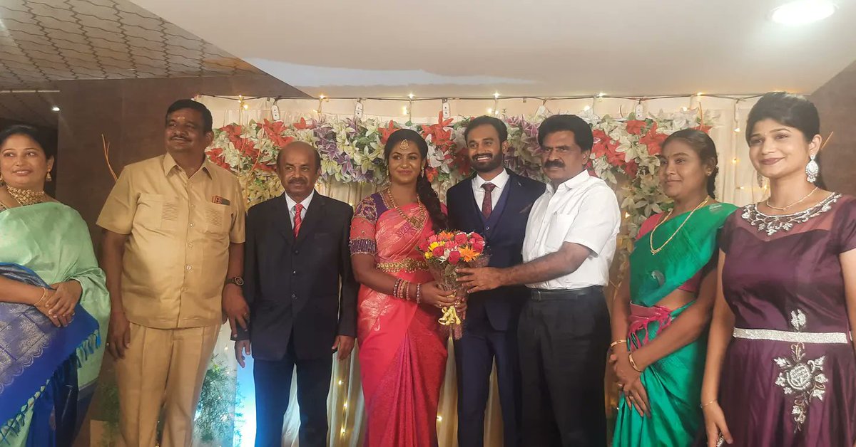 ereswaranoffl's tweet photo. இன்று (11.04.2022) சென்னையில் கொங்கு வேளாளக் கவுண்டர்கள் பேரவை மாநிலத் தலைவர் ஆர்.தேவராஜன் ஐயா அவர்களின் உறவினர் இல்லத் திருமண விழாவில் கலந்து கொண்டு மணமக்களை வாழ்த்தினேன்.! https://t.co/Rk5TZsEHGk