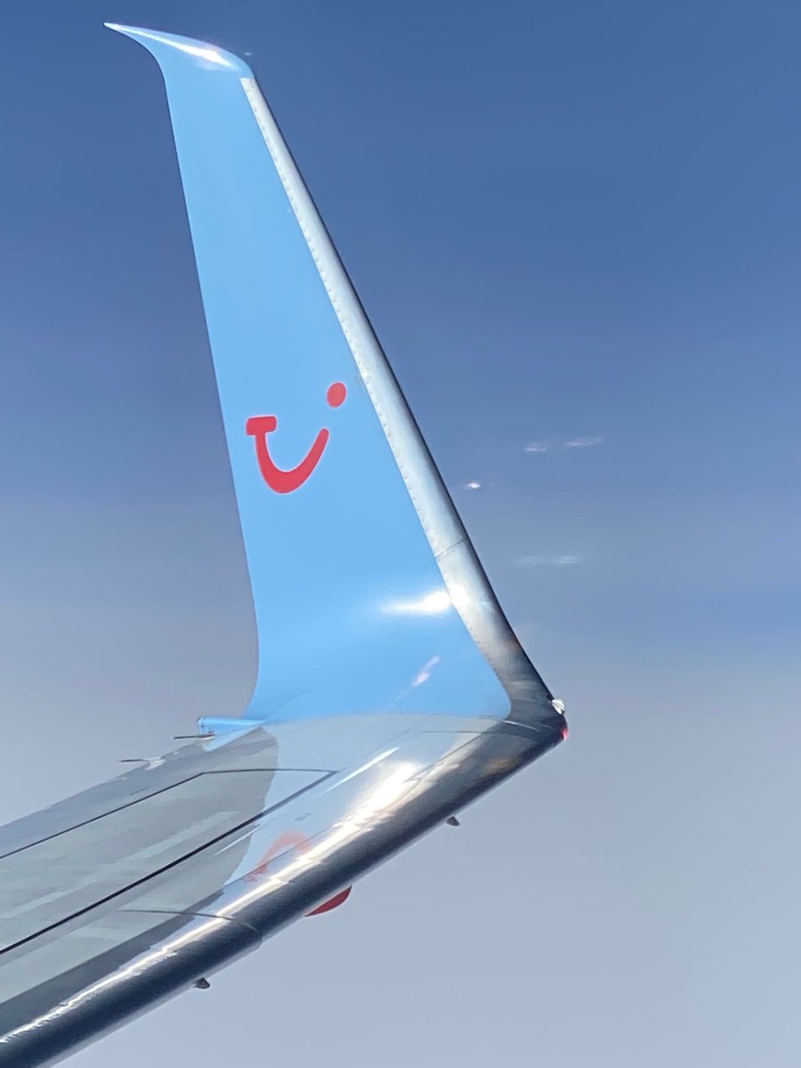 MichelleBeardsh's tweet photo. My 11 year old son Rudy took this yesterday on a @TUIUK flight.  #greatshot #holidays #familytime https://t.co/y2fLykYu8N