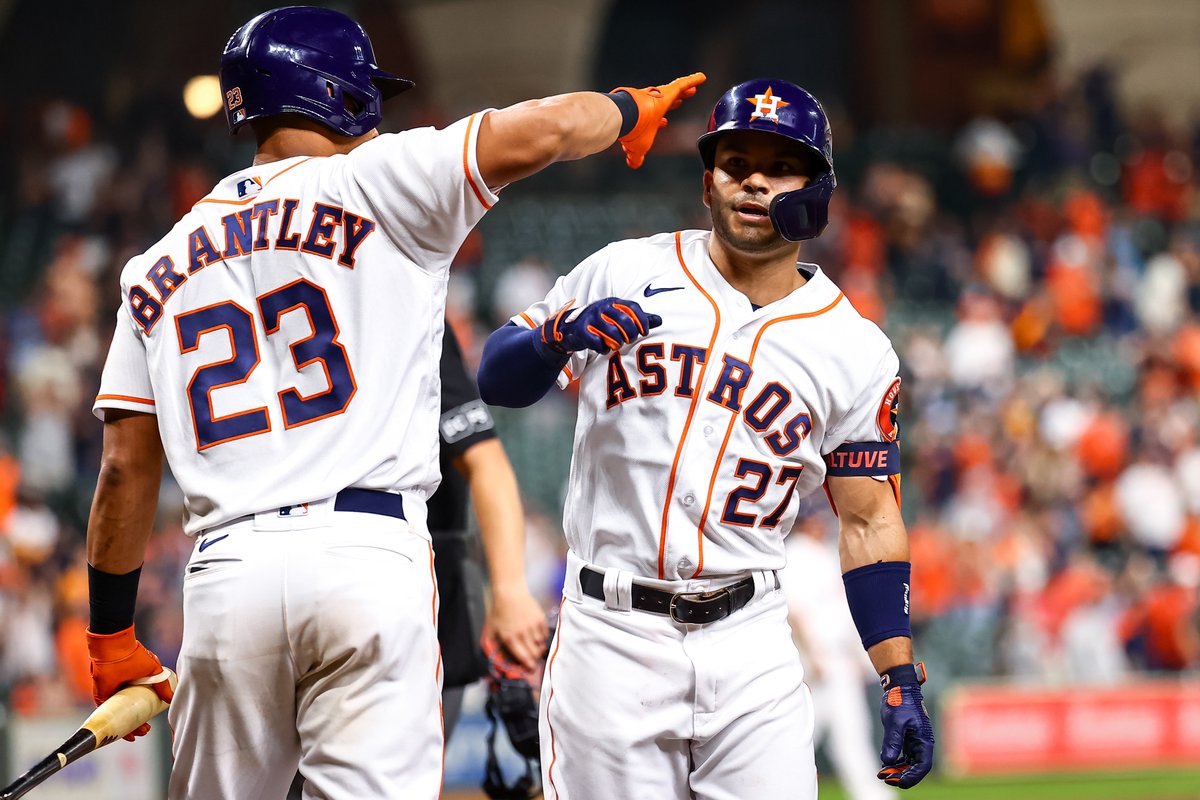 astros's tweet photo. One week 'til we get these moments back.

https://t.co/Sk27xDhBUv https://t.co/Xwqaqpz7xl