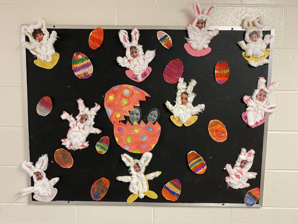 EmilySledz's tweet photo. Egg-cited for Easter! 🐣🐰

@MsGillis2 @SMCDSB_SJA https://t.co/yNXqkPECtp