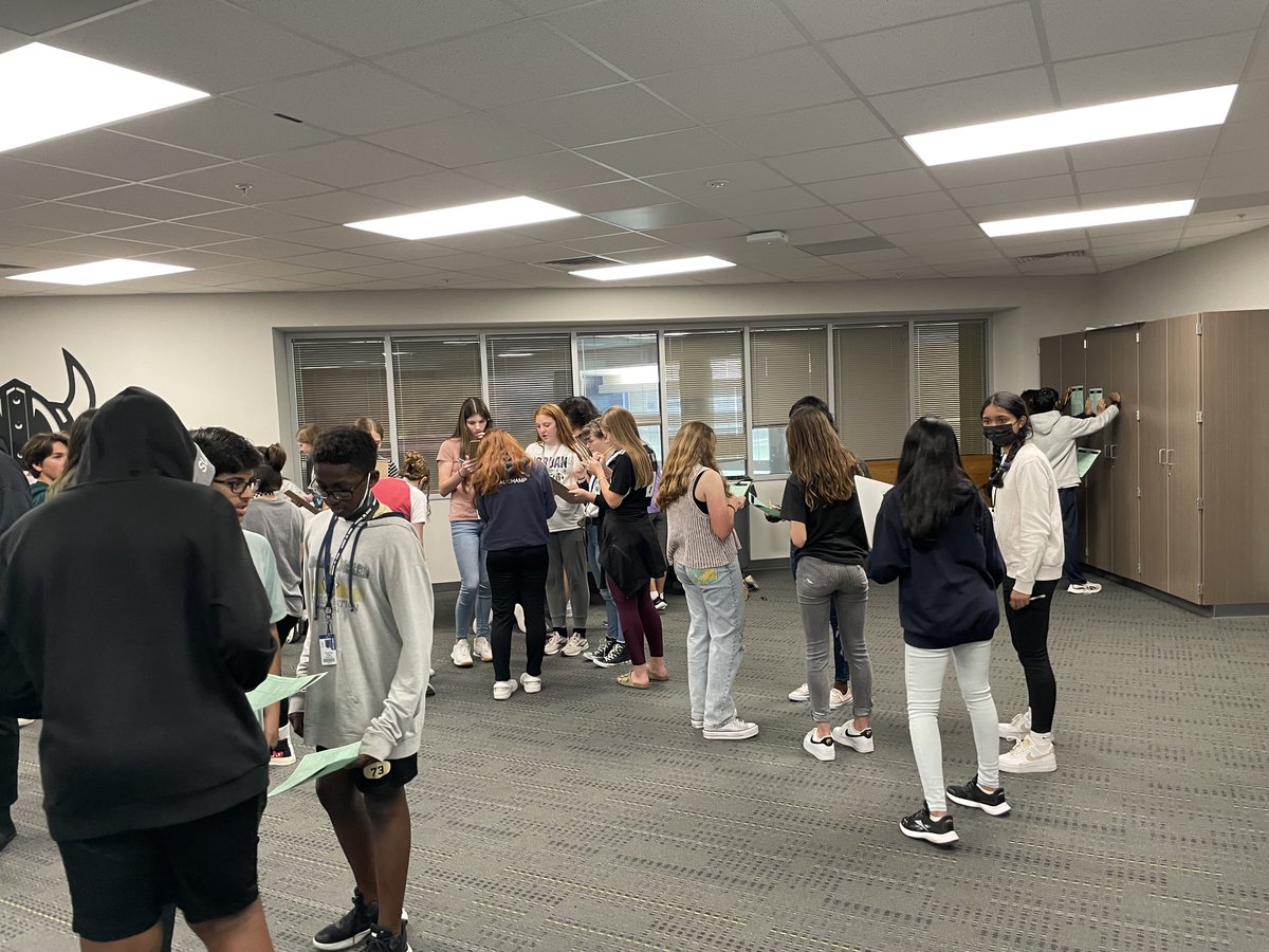 LSmith_ELA's tweet photo. We love an activity that gets 'em moving! 8th ELA had fun interacting with other classes trying to fill in their "bingo" cards about their last project.#KatyISDELA #AlwaysBeAViking https://t.co/Tlnu2JrPCU