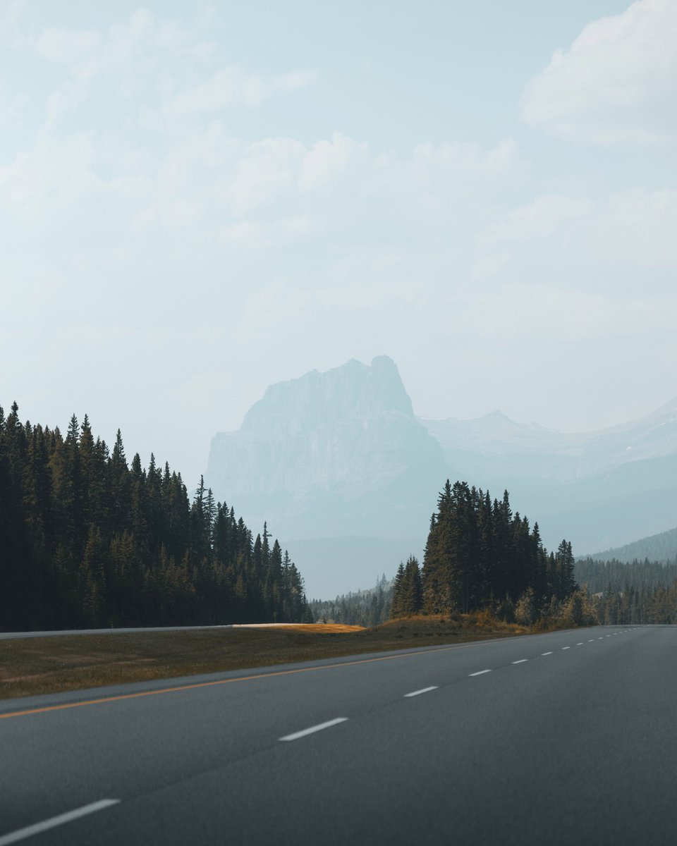 CodyBakerrrr's tweet photo. Back in Alberta, weather is okay ish and I’m ready to capture some more images from my favourite place 🏔 https://t.co/RSAqO3b1Cg