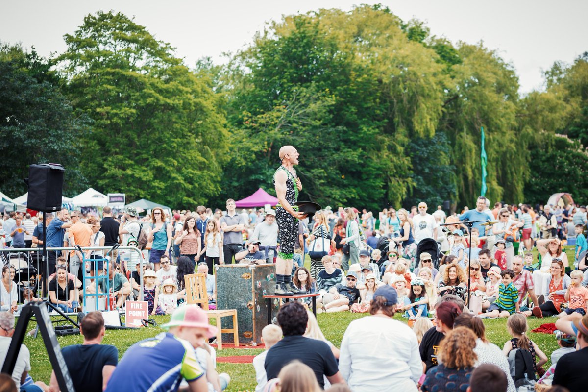 HatFair's tweet photo. Calling all traders! 📣

Come and trade to hundreds of people at the UK's longest running Outdoor Arts Festival!

We offer a range of trading opportunities over the festival weekend...

https://t.co/qYgTWUK2YA

#festivaltrade #hellowinchester #outdoorarts #tradelocal https://t.co/4TiSFbXuCq