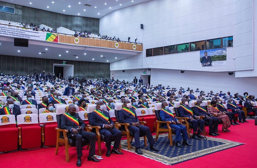 morioxkidshub's tweet photo. AMAFOTO: Perezida Kagame uri muri Congo-Brazzaville yagejeje ijambo ku bagize Inteko Ishinga Amategeko, Imitwe yombi. https://t.co/LtBSaJOQ0M