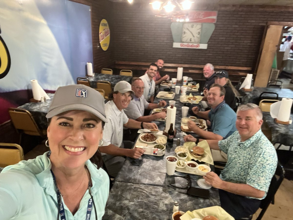 A quick “Fuel up” at #BodaciousBarBQ Arlington TX for @truckkarma @KornFerryTour @VBChampionship week.“Tanks” are now Full and ready to go!!!! 😃 #BodaciousBellies #GreatFoodGreatTimes ❤️🏌🏼‍♂️