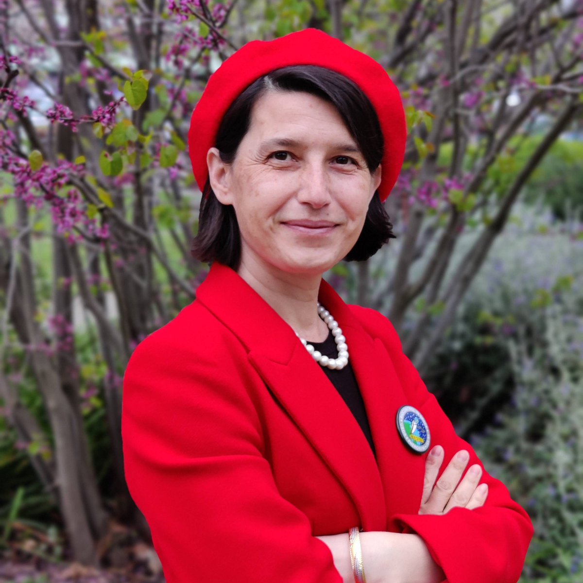 pheronym's tweet photo. We will be @BuiltWithBio in Oakland April 12-14. We are looking for partners to scale and distribute our #pheromone #crop protection products. Look for @KaplanSchiller in her red coat to learn more. #agriculture #biocontrol #nematodes #BuiltWithBio https://t.co/tu1F7B5xW7