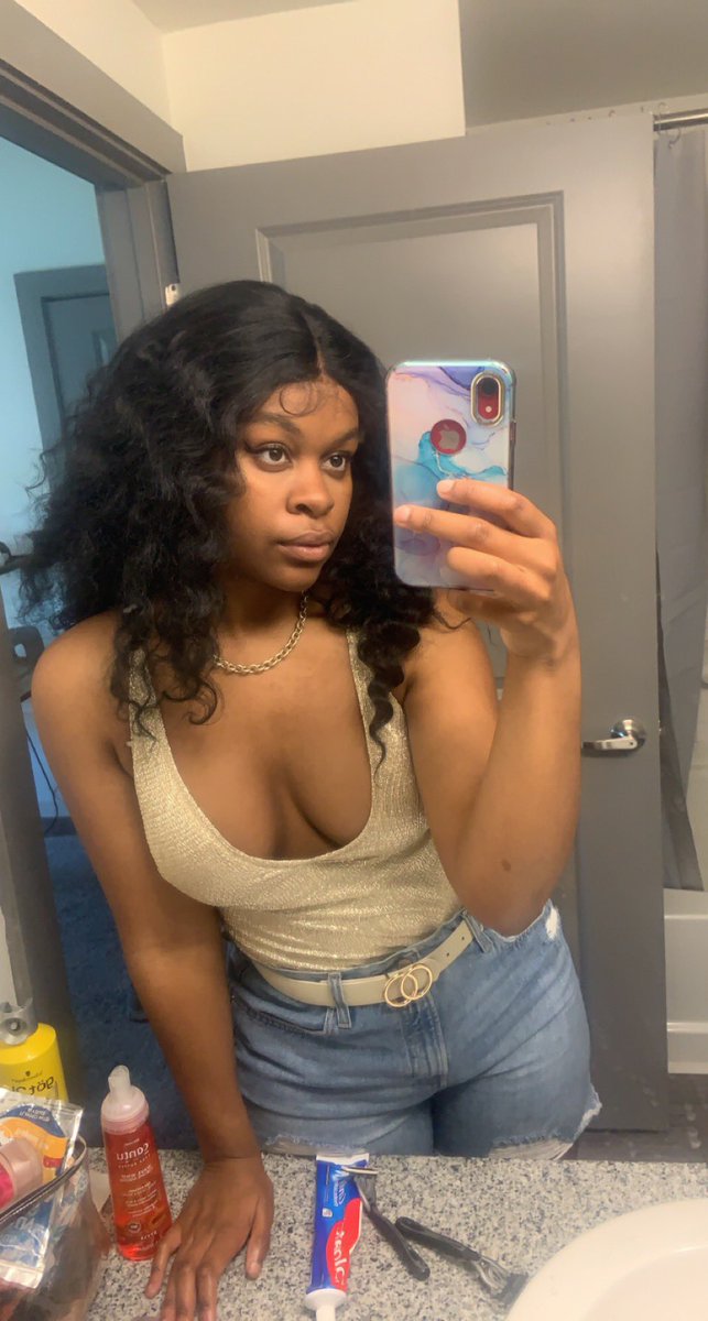 _br33__'s tweet image. The new wig is giving💅