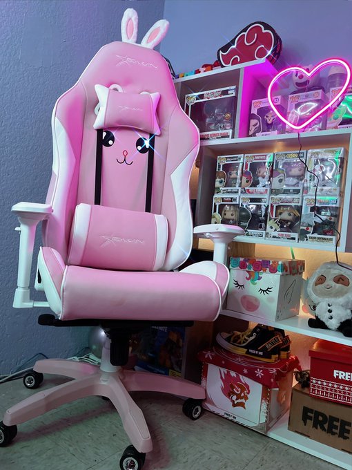 Amigos quiero mostrarles mi nueva silla de @EwinRacing es hermosa y de alta calidad 😍 Ellos tienen diferentes<a class="tags" target="_blank" title="On Twitter" href="/?out=eyJ0eXAiOiJKV1QiLCJhbGciOiJIUzUxMiJ9.eyJpYXQiOjE3MTk1MDk0NjUsImlzcyI6InR3cG9ybnN0YXJzLmNvbSIsIm5iZiI6MTcxOTUwOTQ2NSwiZXhwIjoxNzUxMDQ1NDY1LCJyZWRpcmVjdF91cmwiOiJodHRwczovL3R3aXR0ZXIuY29tL0V3aW5SYWNpbmcifQ.bd0UjxxhBm9gQH2ulClIB_vNa7x46J7nJyhhgWjfL3Fv6NsEsXX_Ema8ZEAjxxngJ7Bei3XYfRoGEhE3nNVm9w">@EwinRacing</a><a href="/tag/freefireawards"class="tags"><span>#freefireawards</span></a>