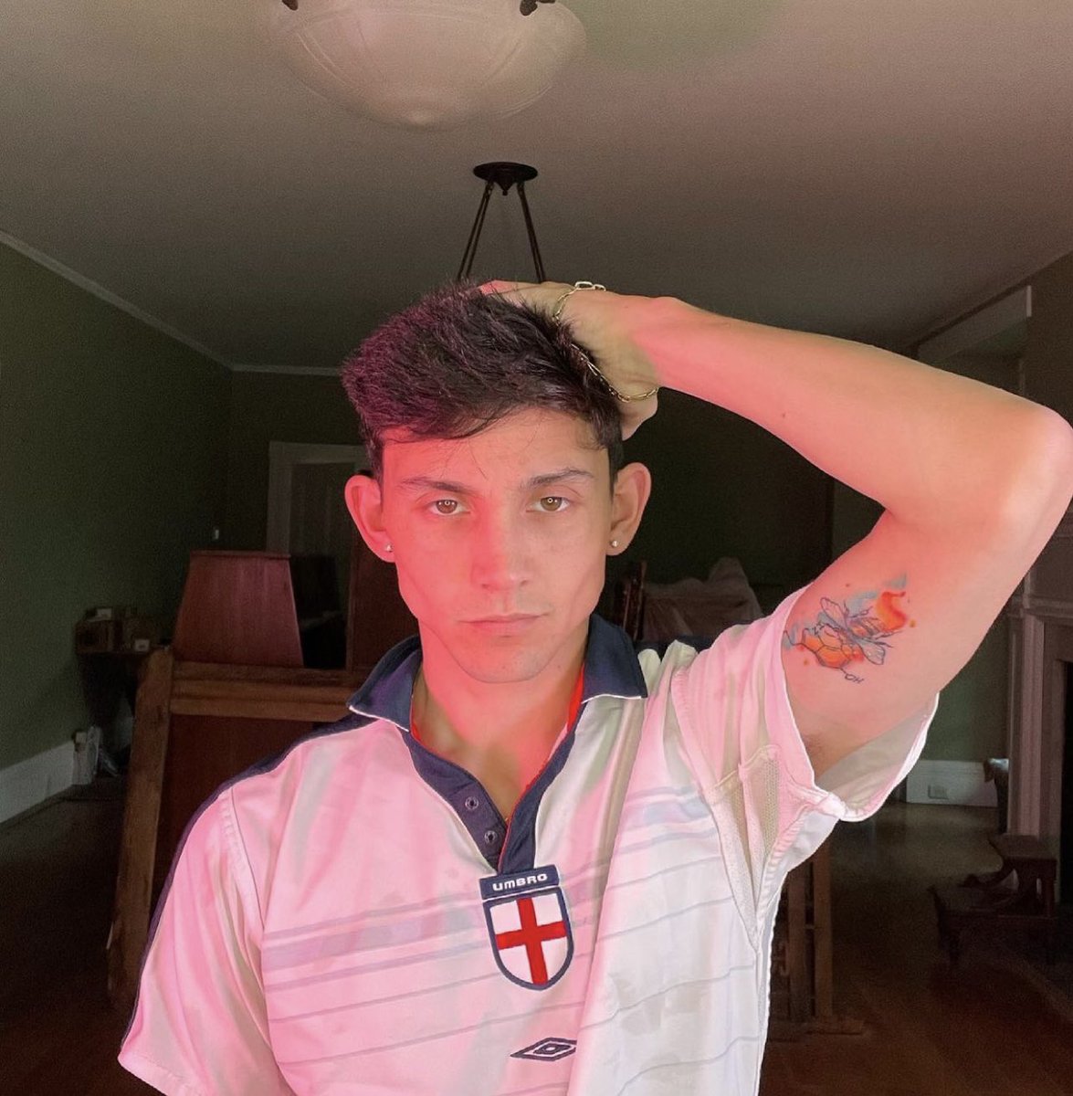 altruism (alec) tweet media