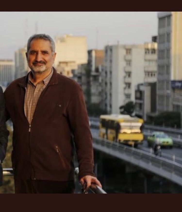 OverturnedT's tweet photo. جای مُهر بر پیشانی نداری اما پایمردی و اخلاصت در دفاع از حق همکاران جوان و بی پناهت ، یکصد شرف دارد بر زَنگار پیشانی دریوزگان یقه سفید . 
تنتون سلامت ، زانوانتان استوار و چشمانتان پر فروغ دکتر تیمورزاده عزیزمان
#آزمون۴۹_آزمون_سخت_دیوان https://t.co/AqeM0XnIhG