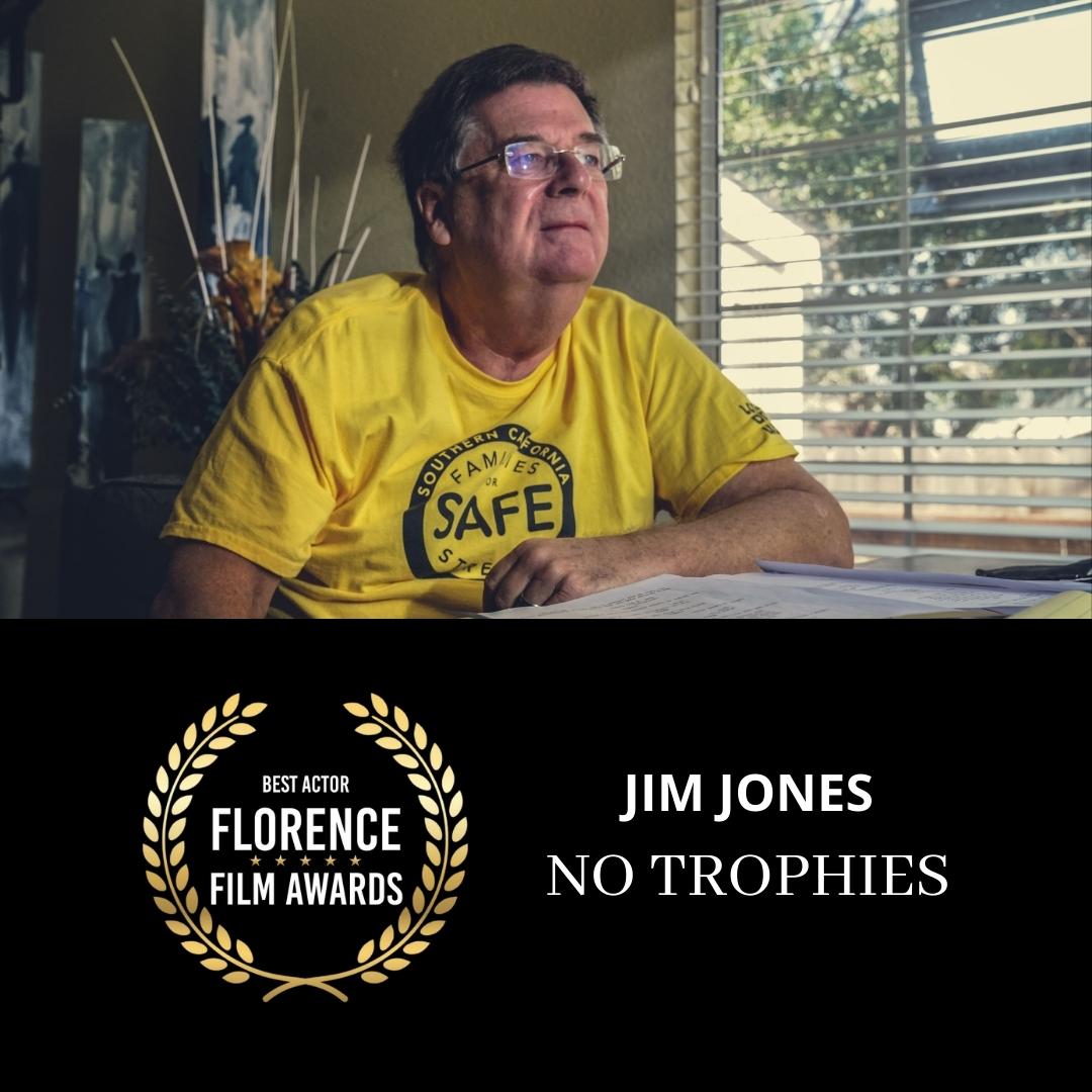 runawaymill's tweet photo. #congrats to Jim Jones on snagging #BestActor at the Florence Film Awards!!!
#NoTrophies #NoTrophiesShortFilm #indiefilm #shortfilm #horror #darkcomedy #filmfestival #femaledirector #womeninfilm #supportindiefilm #MondayMotivation #mondaythoughts #winner #runawaymillproductions https://t.co/qKYjDySrdE